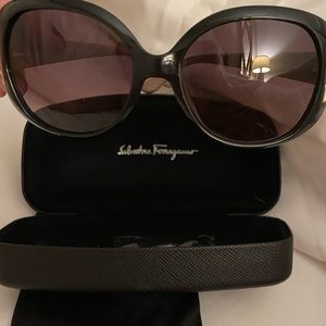 Womens designer sunglasses - Salvatore Ferragamo